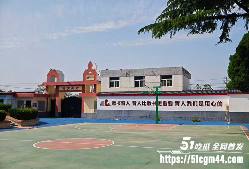 师大才女 素伶 因恋爱被父母绑架 在戒瘾学校囚禁11天 男友拼死营救曝光黑幕