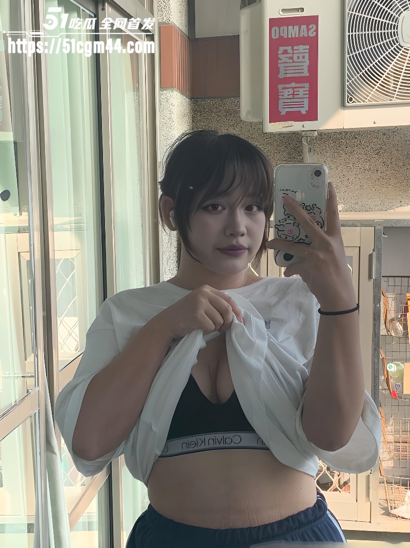 巨乳前女友 黄雅婷 自拍视频 木瓜般大奶狂揉吸睛 激情自慰猛插骚穴！