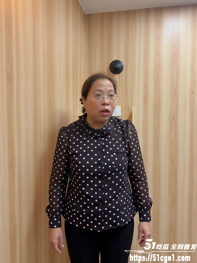 重庆53岁 王作红 遭丈夫家暴10多次 伤情照曝光还出轨藏1400万 性爱视频被传全网！