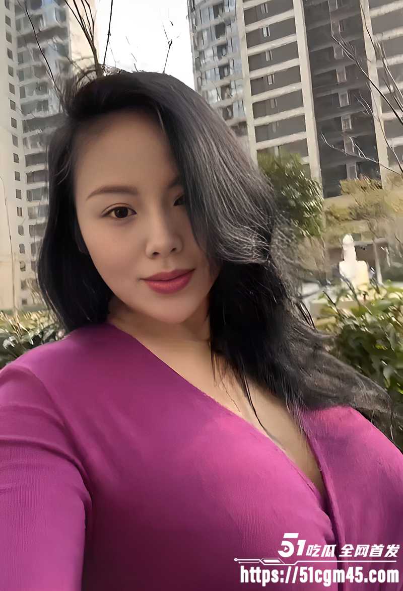 网红美熟女 姚夫人 1V1裸聊自慰录屏 露脸揉奶怼穴 淫液泛滥骚爆