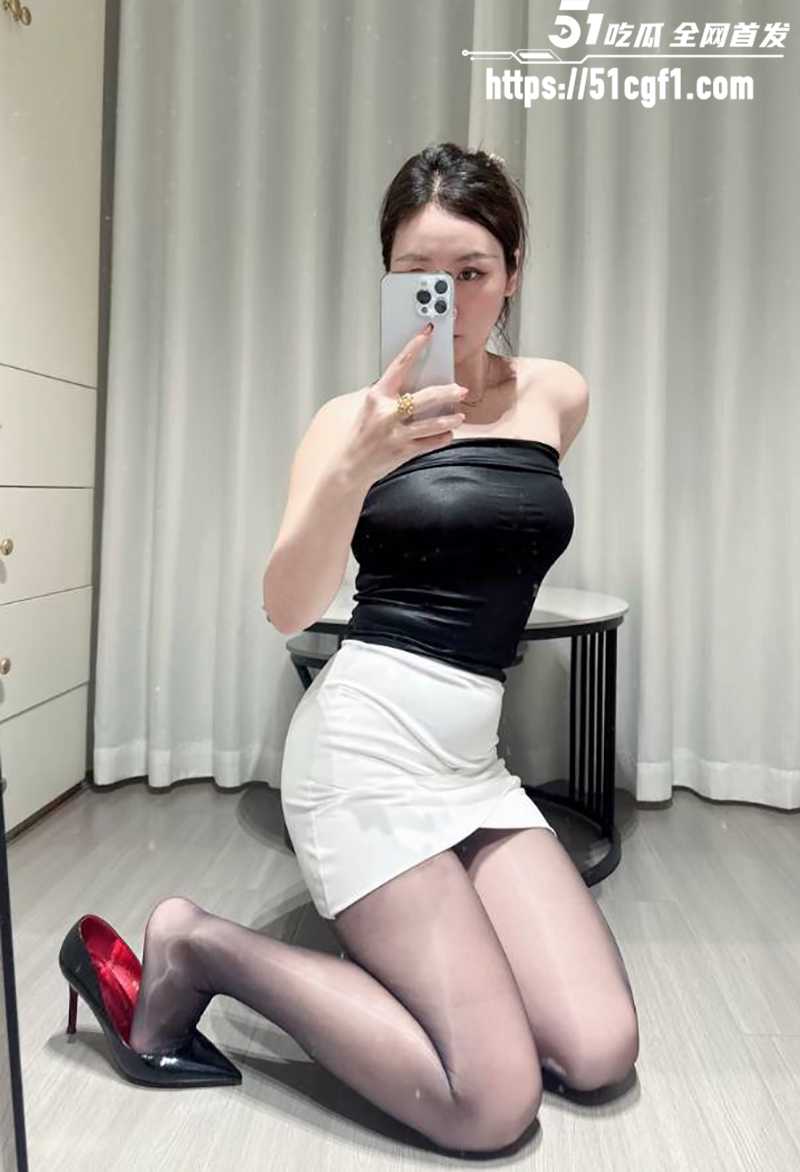 宠粉女主播 玫瑰 线下约炮捞金 多毛淫穴被无套猛插 呻吟骚叫好深