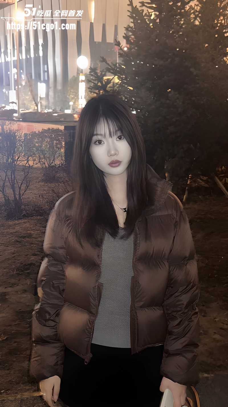 小米汽车销售 陈嘉奕 卖车送逼第二弹 贫乳娇躯侍奉金主 花样挨操博取业绩！