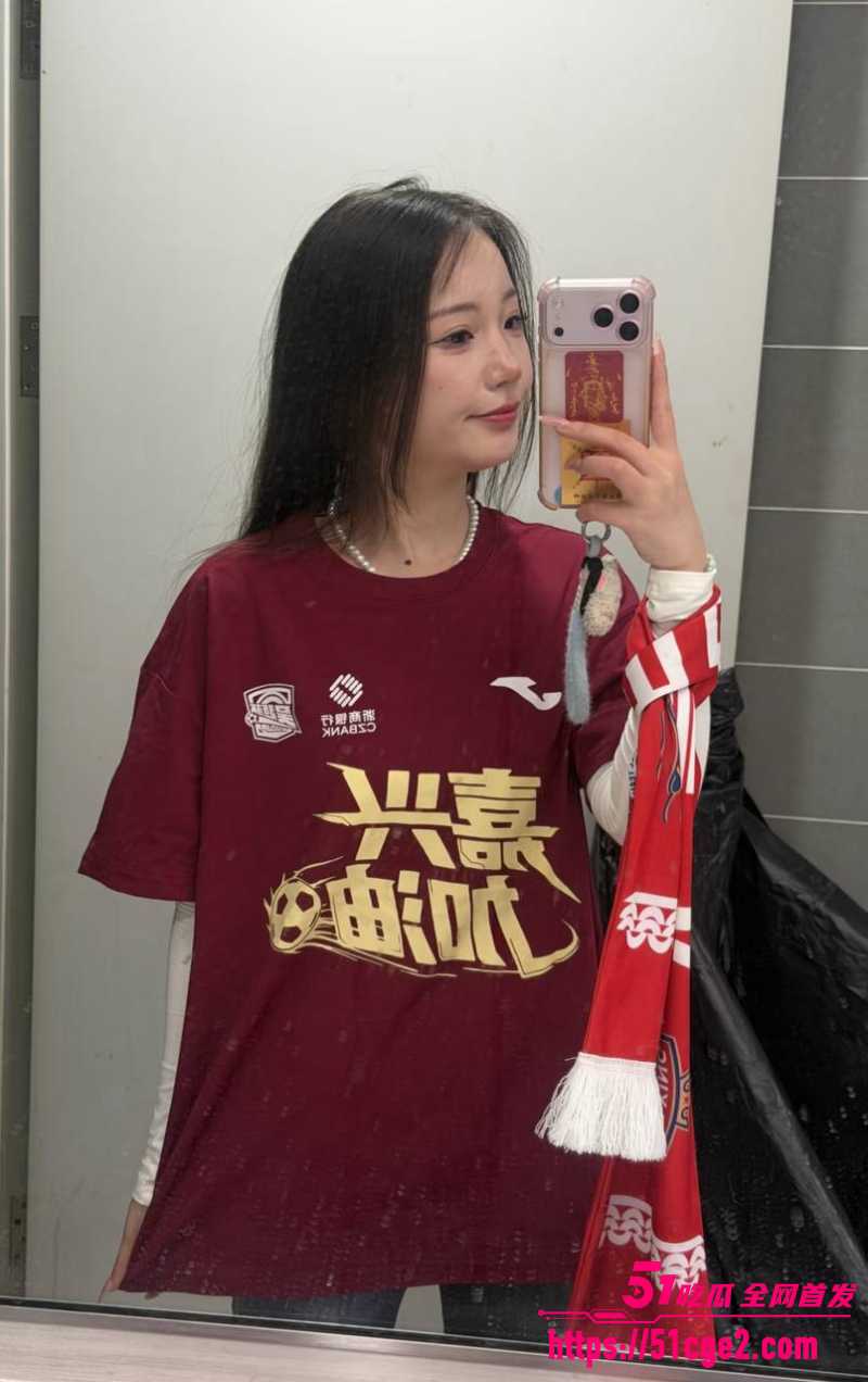 抖音网红 小算会发财  直播擦边骚舞勾引 约炮榜一大哥见面KTV陪酒卖淫！