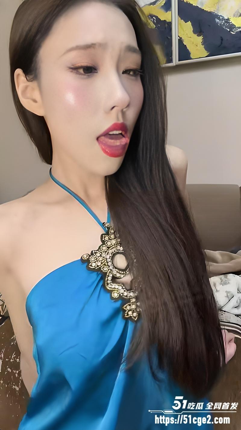 抖音网红 胆胆 高价定制 超色红唇肉丝御姐口交足交 盯着倒计时爆射！