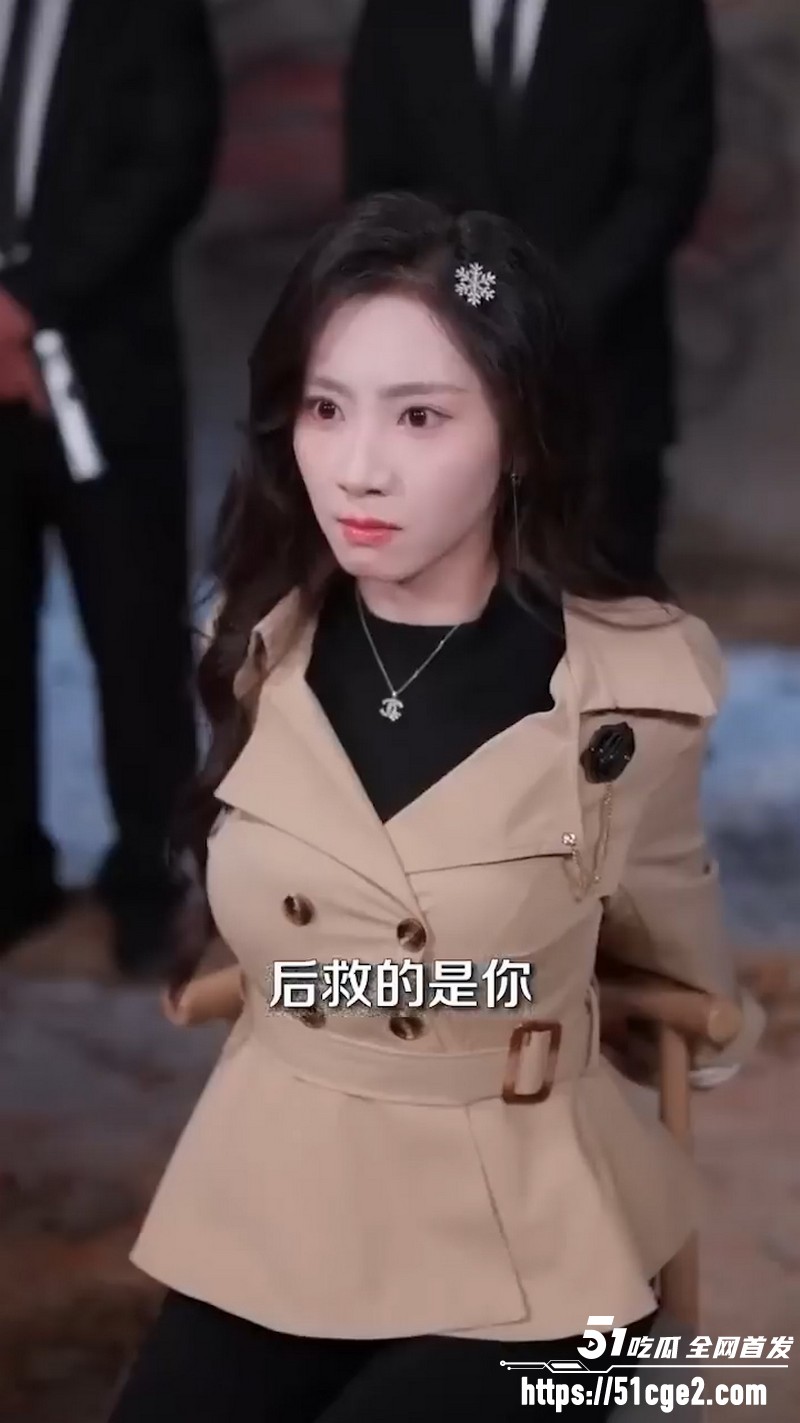 擦边短剧《刚重生校花们就拉着我去学外语》男主觉醒系统 艳福齐天群美缠绵！