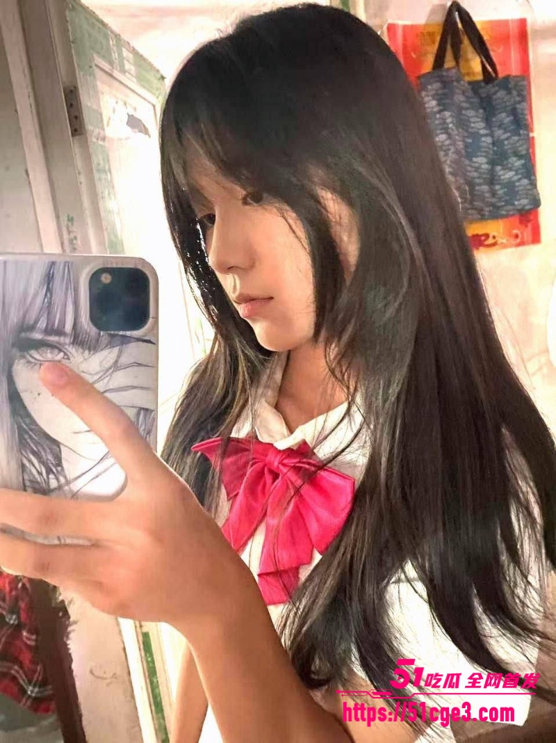 高颜值嫩妹 马丹妮 私拍视频被男友贱卖 全程脸穴同框跪舔大屌下贱至极