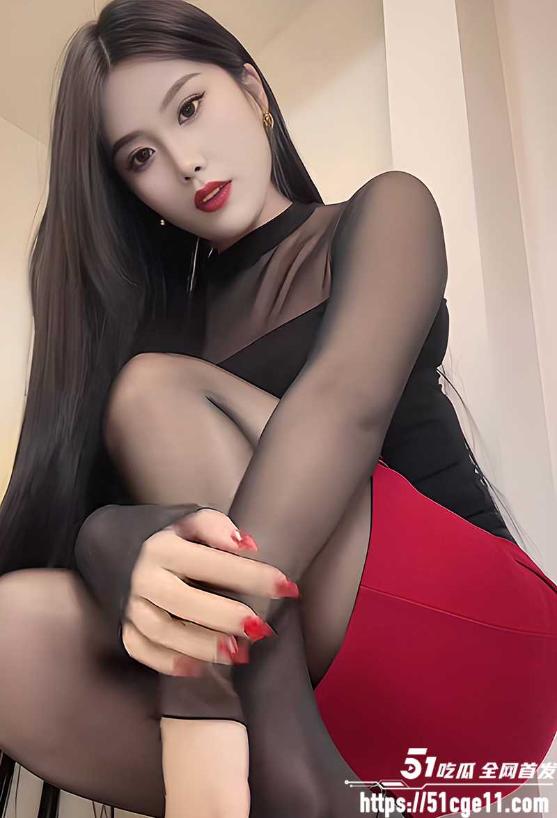 美腿网红 桃子 自慰私定 丝袜诱惑指奸揉穴 揉奶撅臀撩拨唇缝 呻吟娇喘清晰缭绕